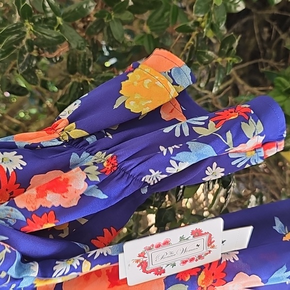 The Pioneer Woman NWT Sz Medium Black and Pink Floral Blouses - Picture 7 of 13